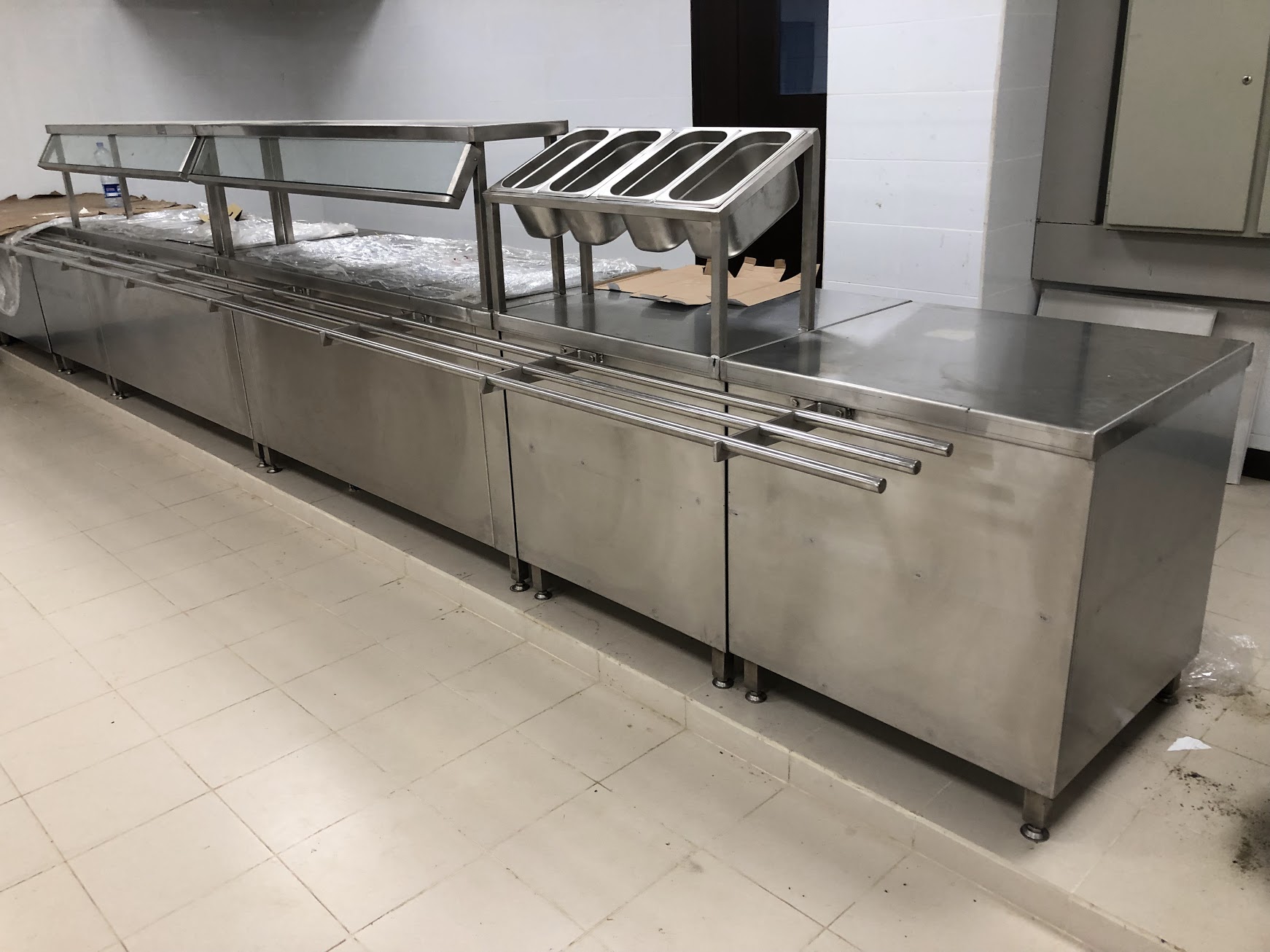 Counter with tray slider — photo 3 of 8