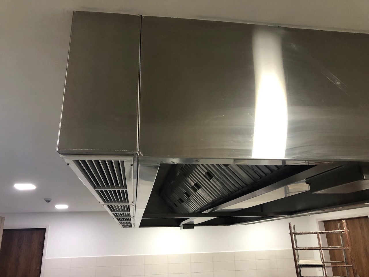 Exhaust Hood Island Type — photo 3 of 6
