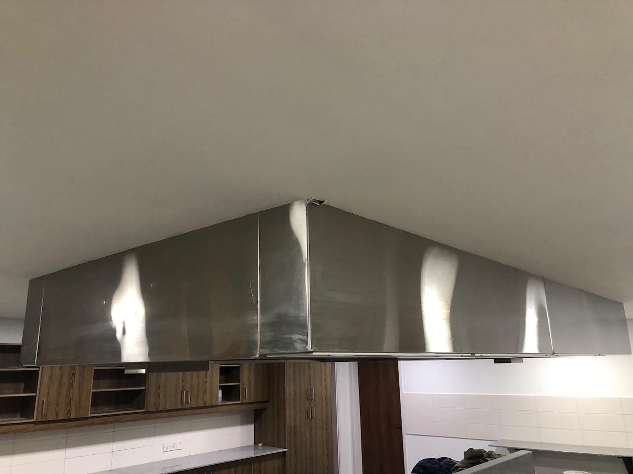 Exhaust Hood Island Type — photo 6 of 6