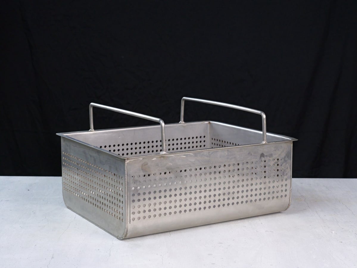 Grease Trap Small 17 GPM — photo 5 of 14