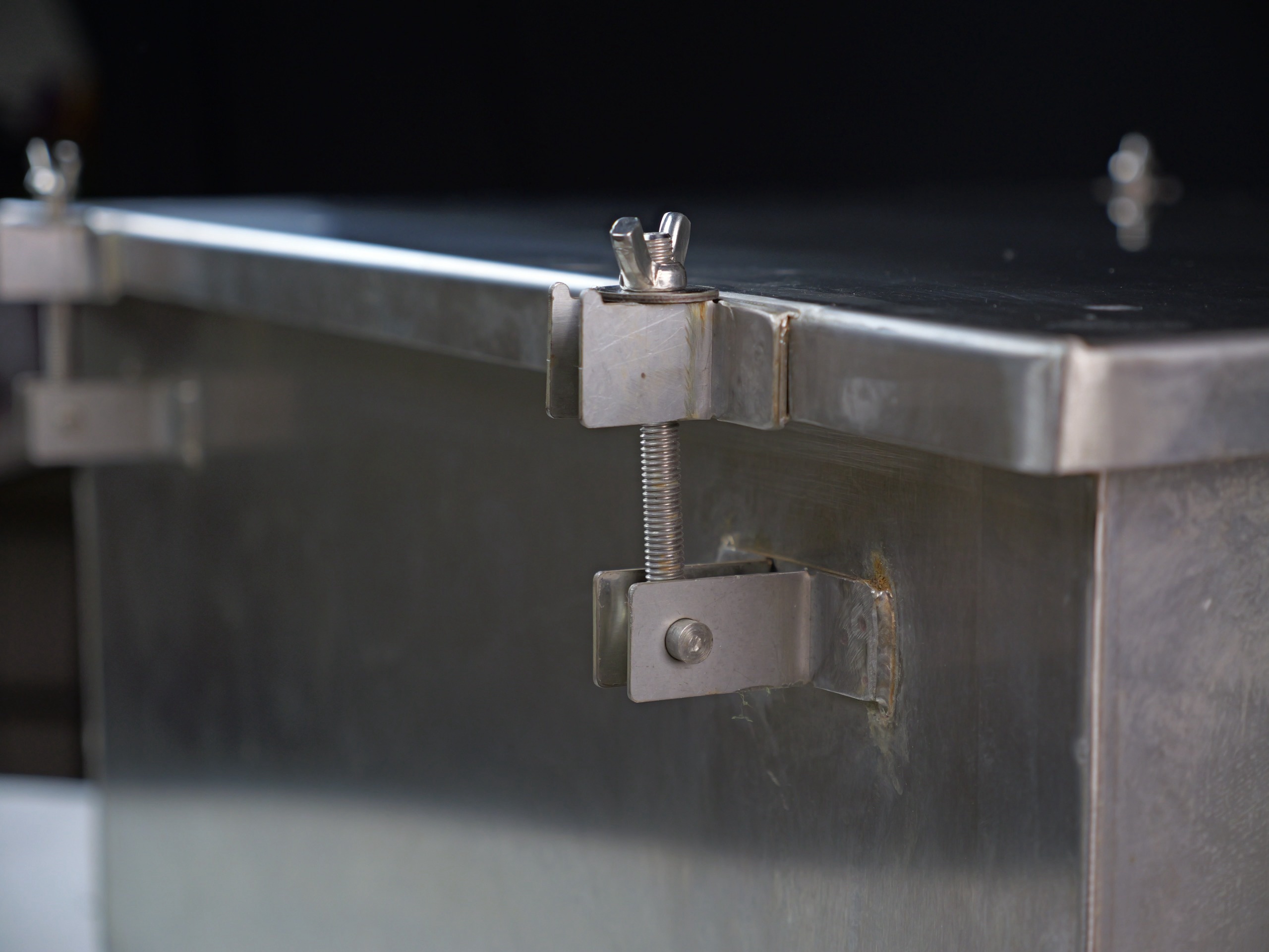 Grease Trap Small 17 GPM — photo 4 of 16