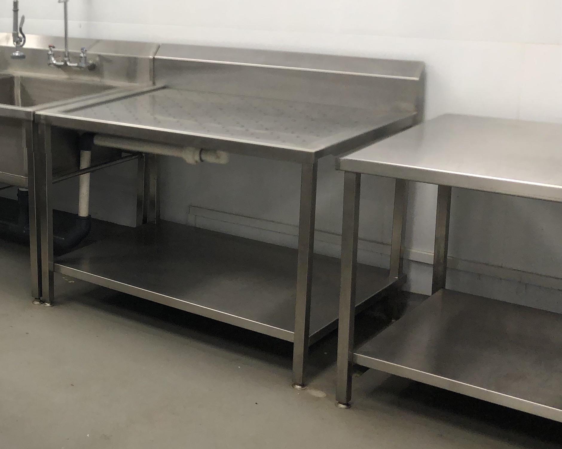 Work Table with 1 under shelf — photo 3 of 4